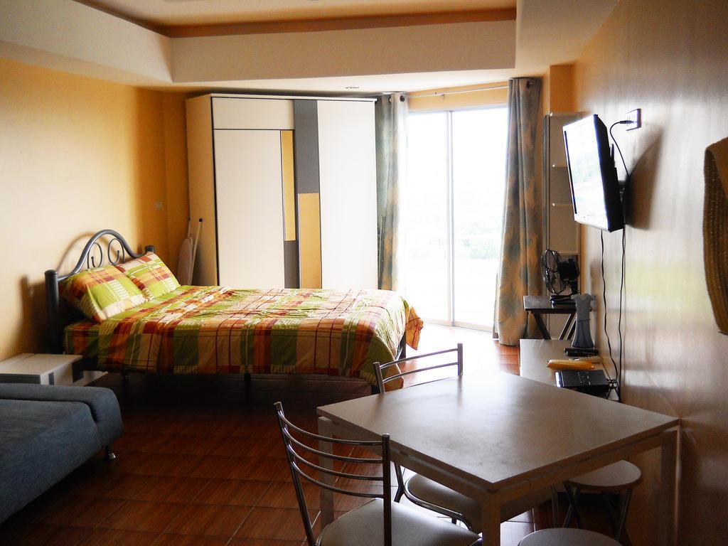 Jomtien Beach Condominium S2 Praia de Jomtien Exterior foto