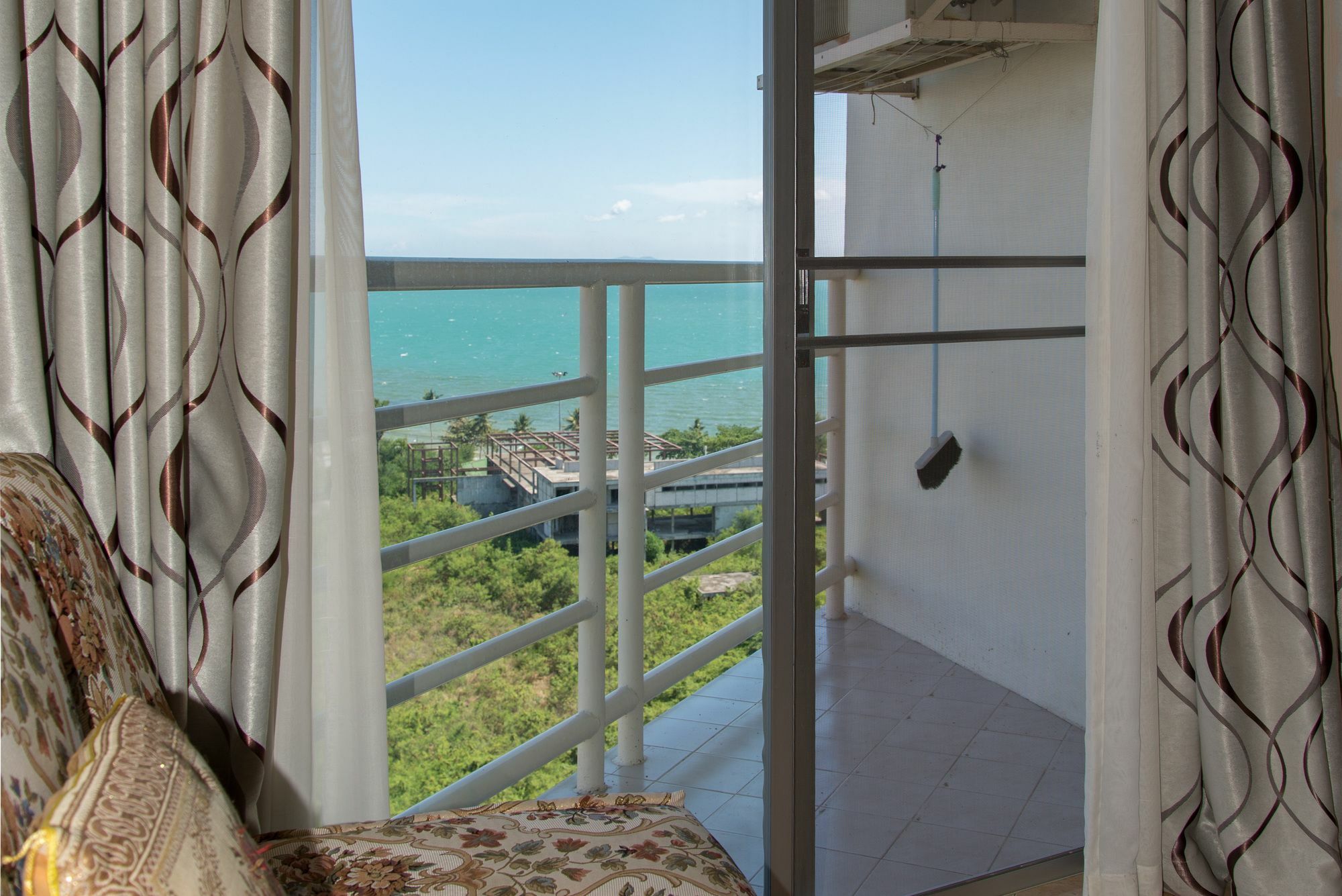Jomtien Beach Condominium S2 Praia de Jomtien Exterior foto